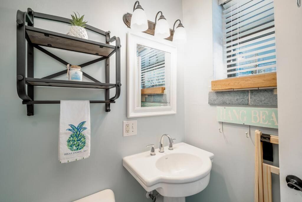 Why Knot Getaway…Rooftop With Waterview! Unit F Beaufort Zewnętrze zdjęcie